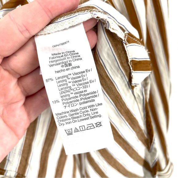 MADEWELL Crinkled Toffee Striped Long Sleeve Button-Up Collared Shirt - Picture 8 of 9